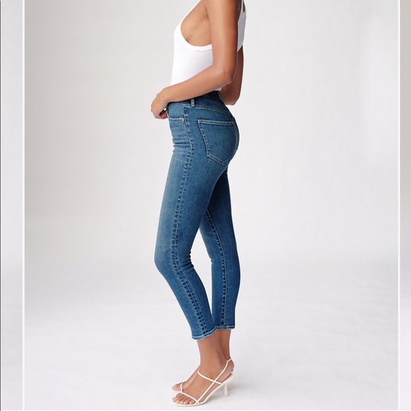 Aritzia denim forum the Lola high rise 26L 26W NWT - Picture 3 of 9